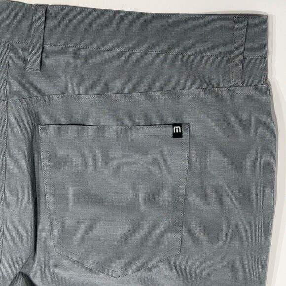 Travis Mathew Gray Performance 5-Pocket Golf Pants Stretchy Men Size 40x32 (A8) - Picture 9 of 11